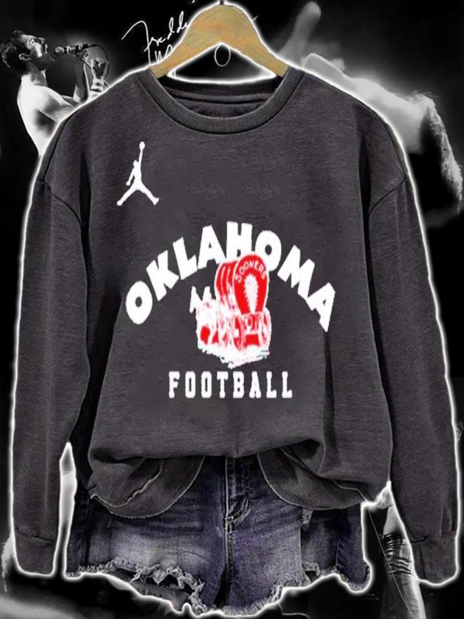 Brent Venables Wearing Oklahoma Sooners Football Shirt t-shirt sweatshirt
