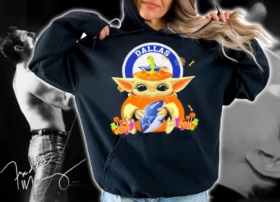 Baby Yoda Pumpkin Hug Dallas Cowboys Halloween Shirt t-shirt hoodie