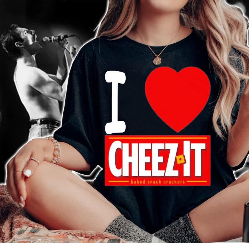 I Love Cheez-It Baked Snack Crackers shirt t-shirt woman shirt