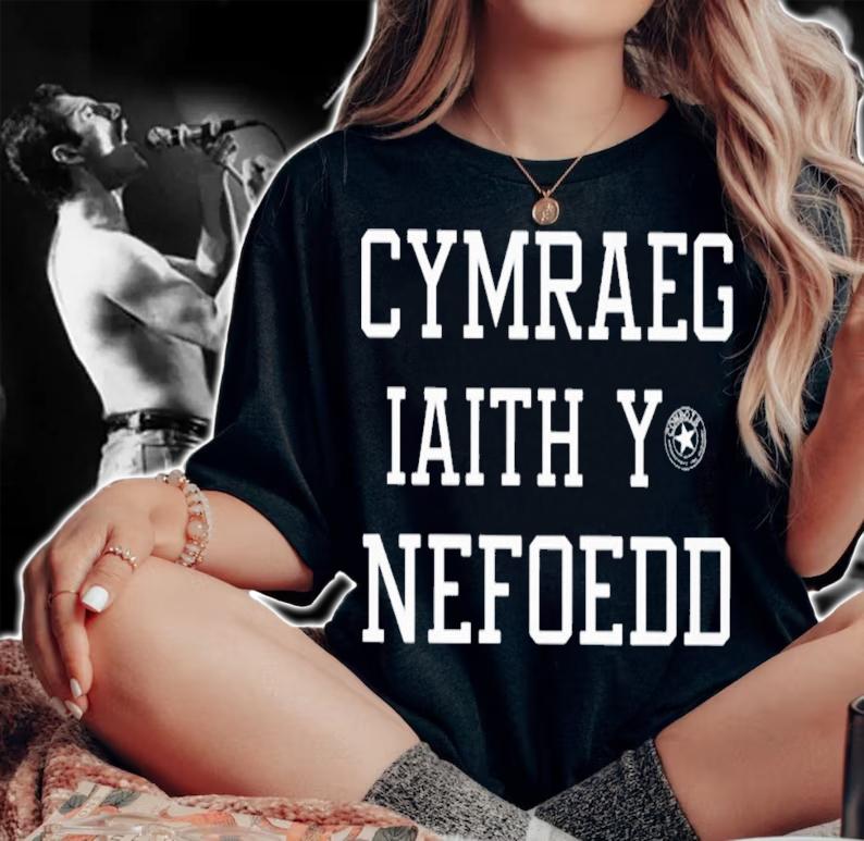 Cymraeg Iaith Y Nefoedd Cowbois 1962 T-Shirt t-shirt