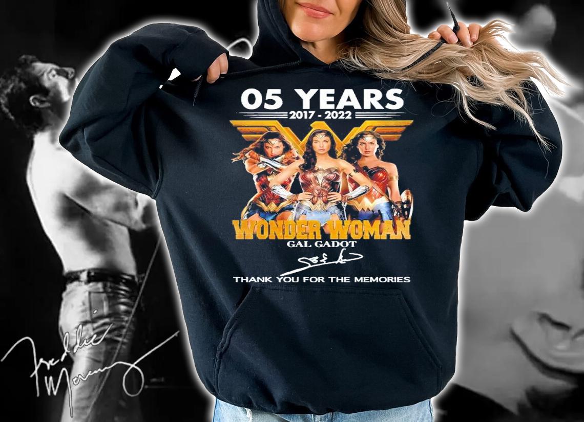 05 Years 2017-2022 Wonder Woman Gal Gadot Signatures Thank You For The Memories Shirt t-shirt hoodie