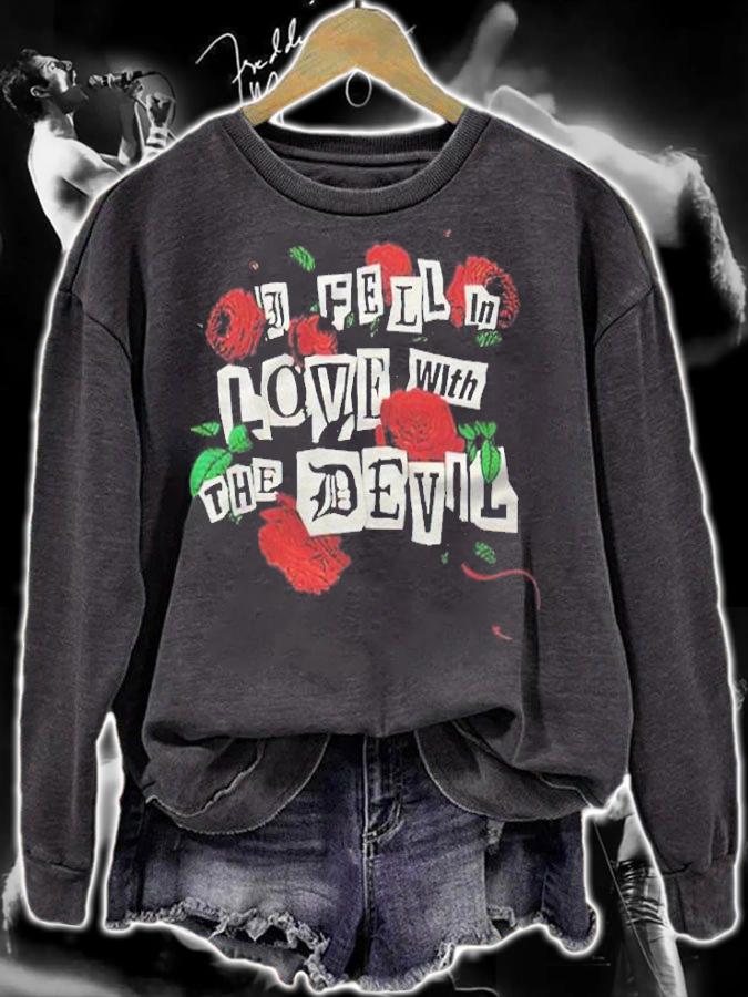 Avril Lavigne I fell in love with the devil roses T-shirt t-shirt sweatshirt