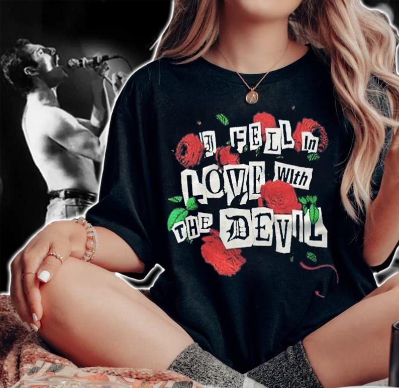 Avril Lavigne I fell in love with the devil roses T-shirt t-shirt woman shirt