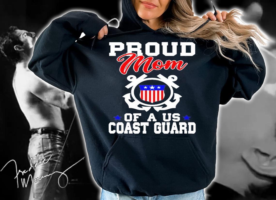 Proud US Coast Guard Mom T-Shirt t-shirt