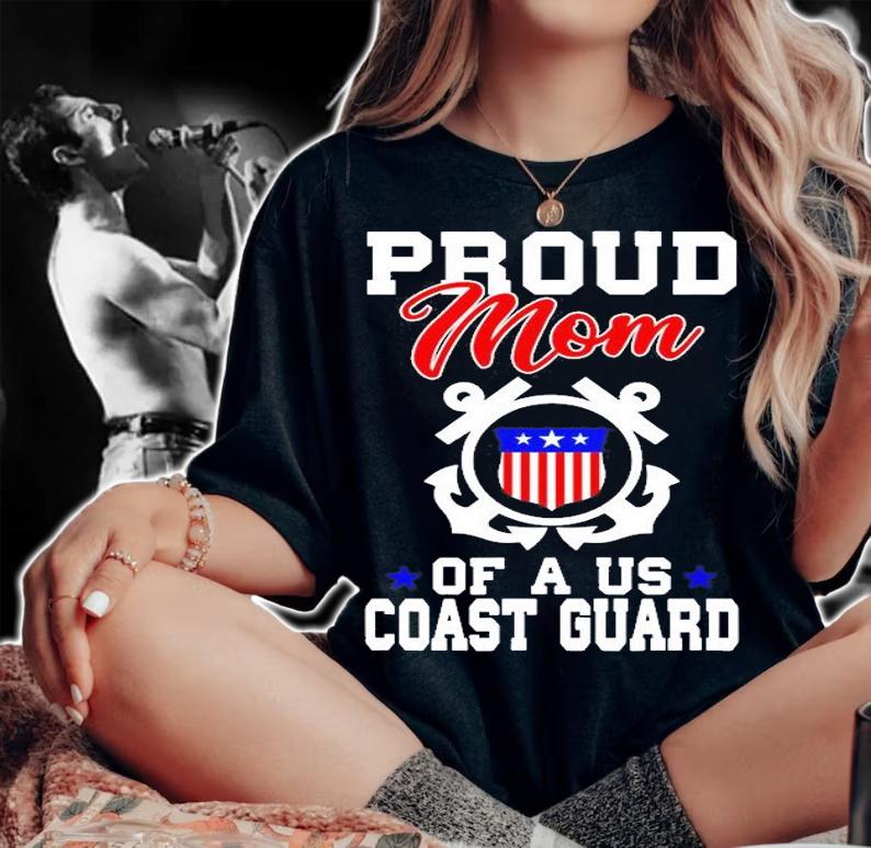 Proud US Coast Guard Mom T-Shirt t-shirt