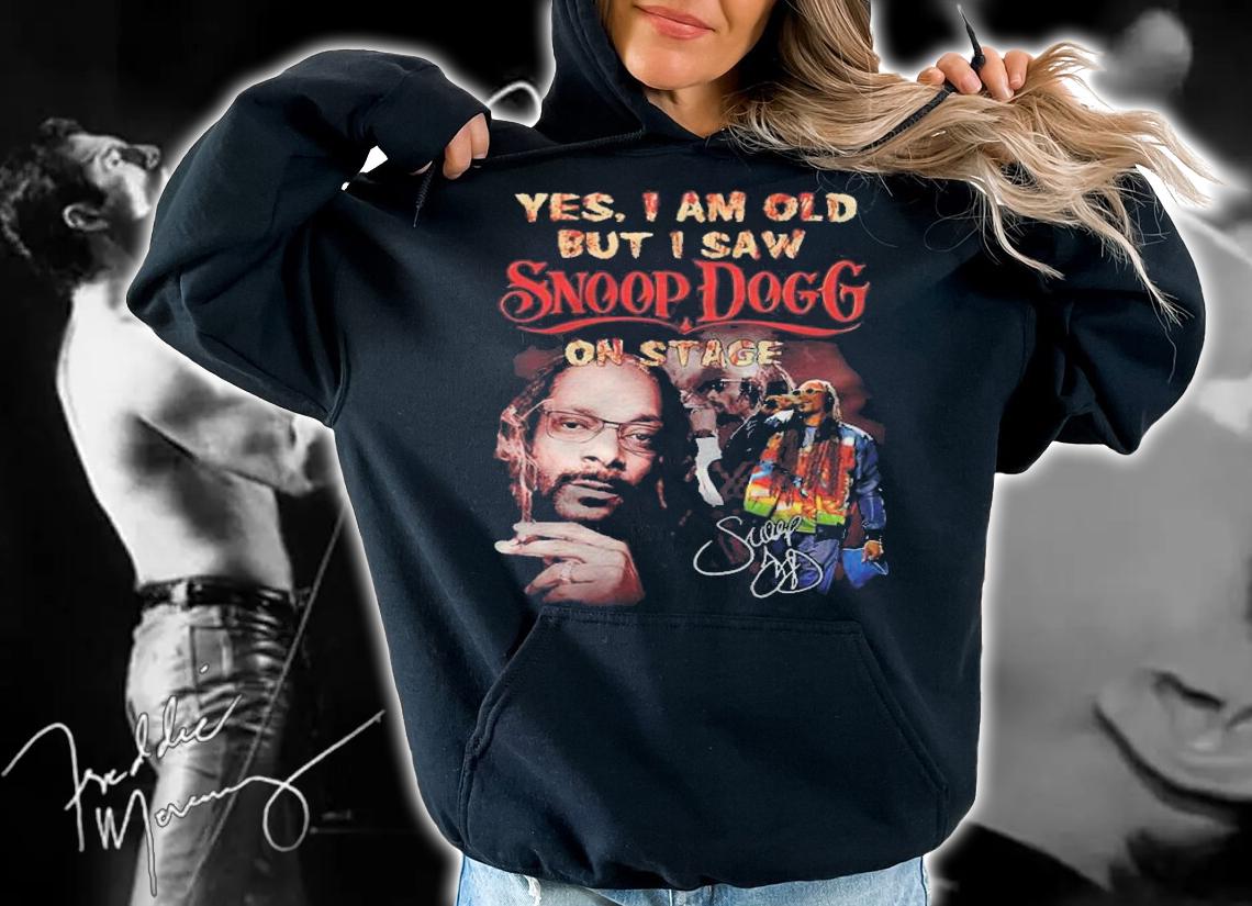 Yes I Am Old But I Saw Snoop Dogg On Stage Signatures Shirt t-shirt hoodie