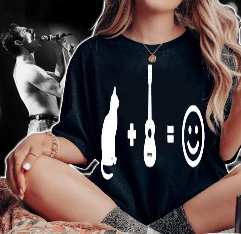 I Love Cat And Ukulele Uke Player Guitar Instrument Music T-Shirt t-shirt