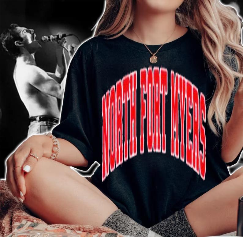 North Fort Myers Florida Fl Vintage Sports Design Red Design T-Shirt t-shirt woman shirt