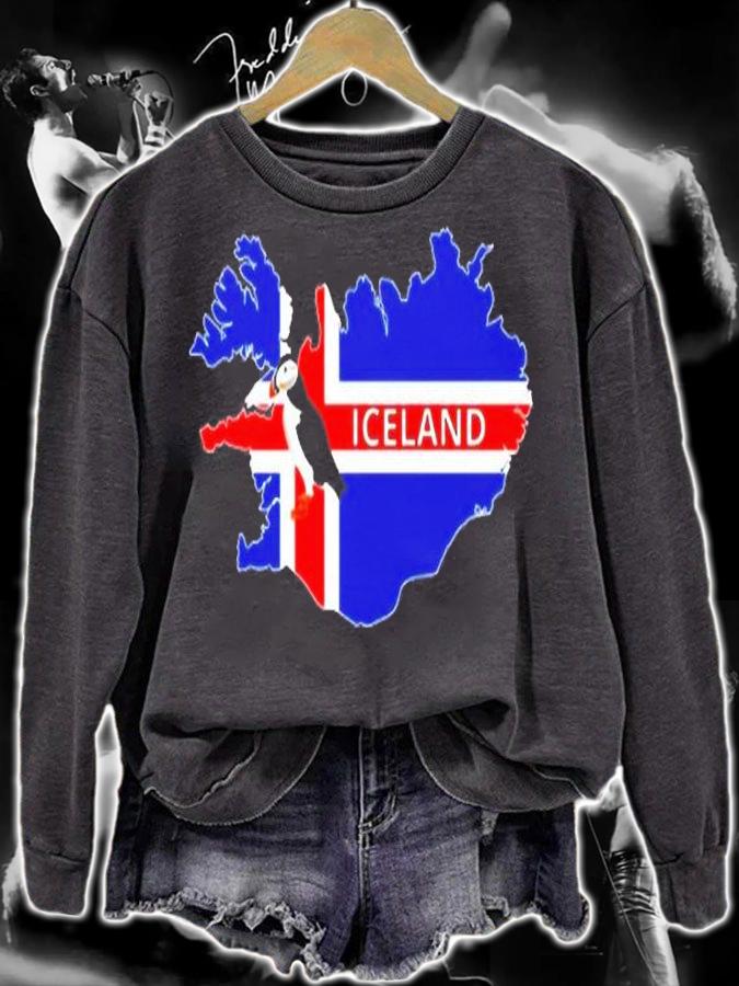 Icelandic Flag Map Of Iceland  Atlantic Puffin Bird T-Shirt sweatshirt