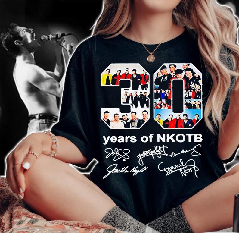 30 years of NKOTB new kids on the block signatures t-shirt woman shirt