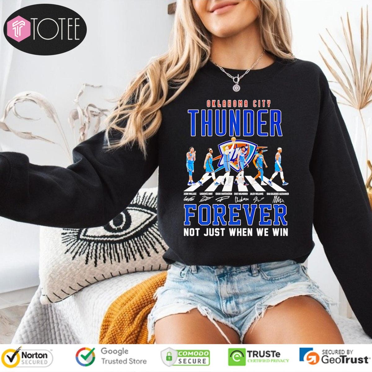 Sweatshirt Sweatshirt